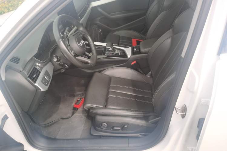 Used Audi A4L 2020 40 TFSI Fashion Dynamic Model Left Front Seat