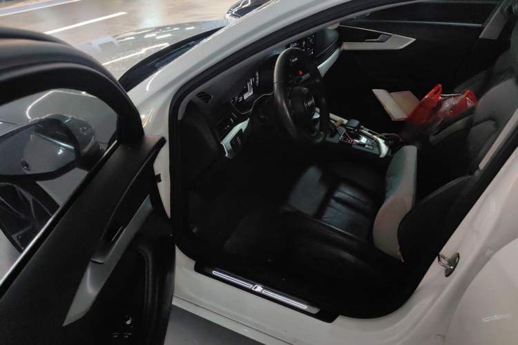 Used Audi A4L 2020 40 TFSI Fashion Dynamic Model Left Front Seat