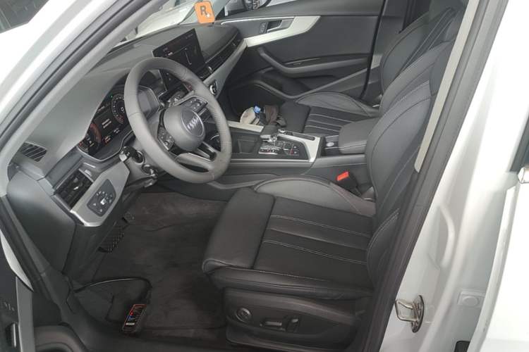 Used Audi A4L 2020 40 TFSI Luxury Dynamic Model Left Front Seat