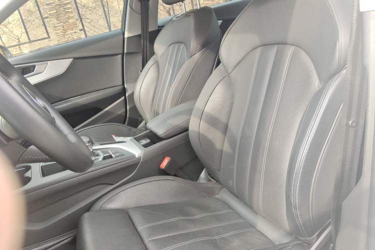 Used Audi A4L 2020 40 TFSI Fashion Dynamic Model Left Front Seat