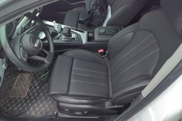 Used Audi A4L 2020 40 TFSI Fashion Dynamic Model Left Front Seat