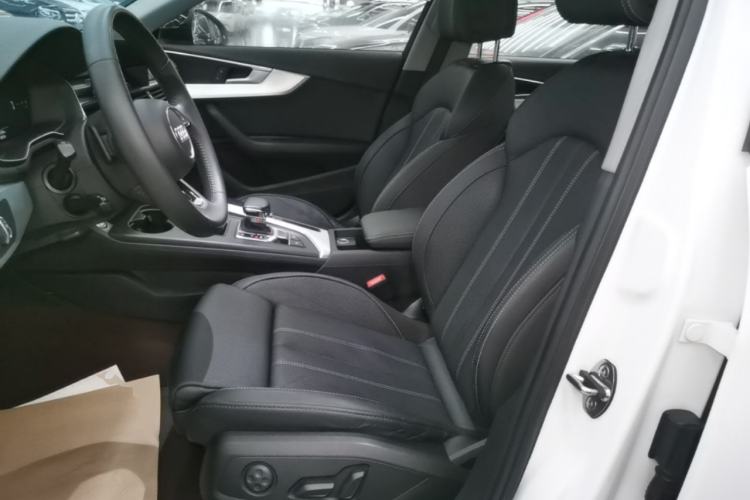Used Audi A4L 2020 40 TFSI Fashion Dynamic Model Left Front Seat