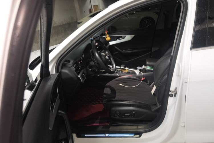 Used Audi A4L 2020 40 TFSI Fashion Dynamic Model Left Front Seat