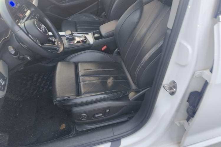 Used Audi A4L 2020 40 TFSI Luxury Dynamic Model Left Front Seat