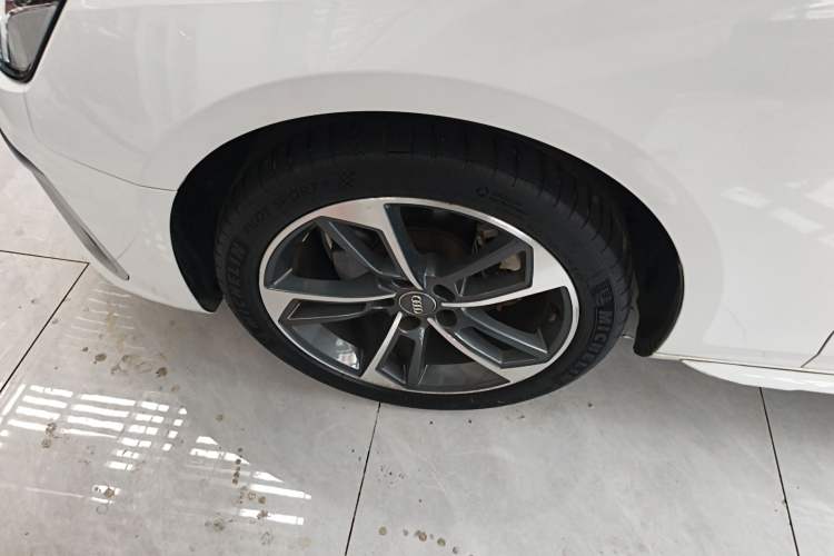 Used Audi A4L 2020 40 TFSI Fashion Dynamic Model Left Front Wheel Hub