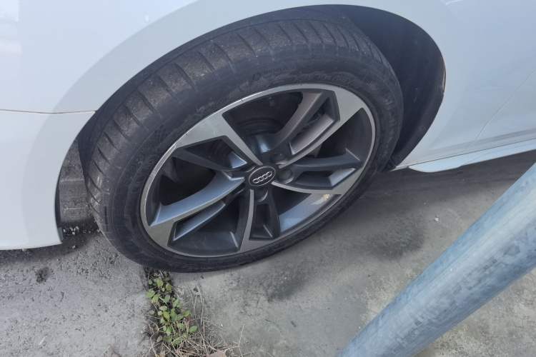 Used Audi A4L 2020 40 TFSI Fashion Dynamic Model Left Front Wheel Hub