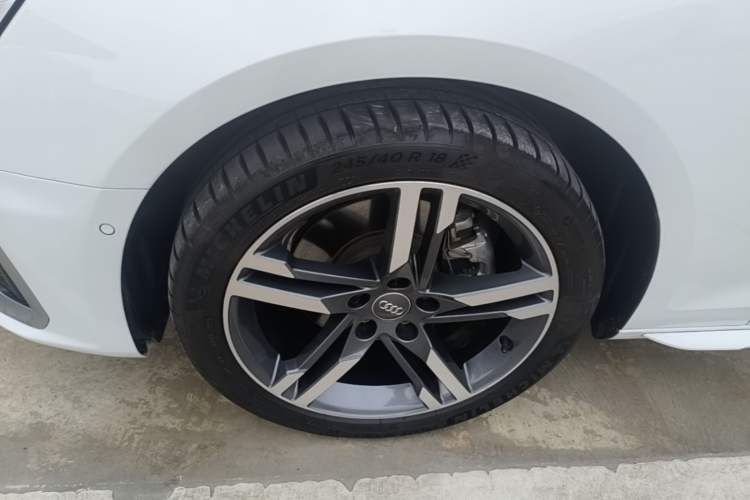 Used Audi A4L 2020 40 TFSI Luxury Dynamic Model Left Front Wheel Hub