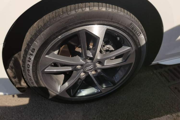 Used Audi A4L 2020 40 TFSI Fashion Dynamic Model Left Front Wheel Hub