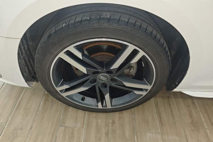 Used Audi A4L 2020 40 TFSI Fashion Dynamic Model Left Front Wheel Hub
