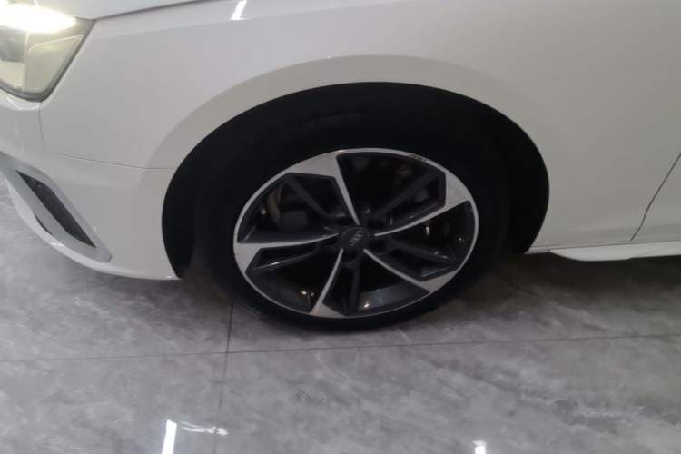 Used Audi A4L 2020 40 TFSI Fashion Dynamic Model Left Front Wheel Hub