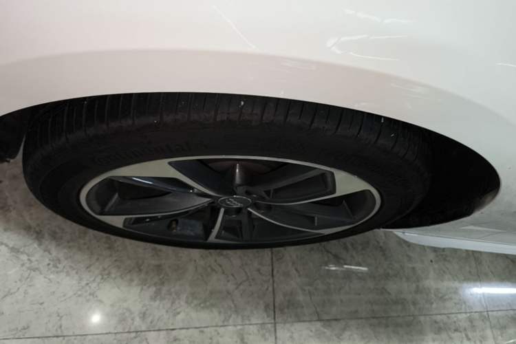 Used Audi A4L 2020 40 TFSI Fashion Dynamic Model Left Front Wheel Hub