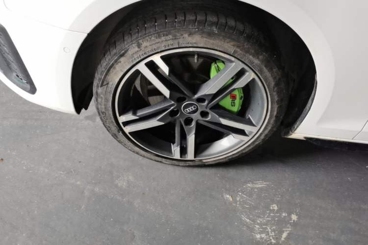 Used Audi A4L 2020 40 TFSI Fashion Dynamic Model Left Front Wheel Hub