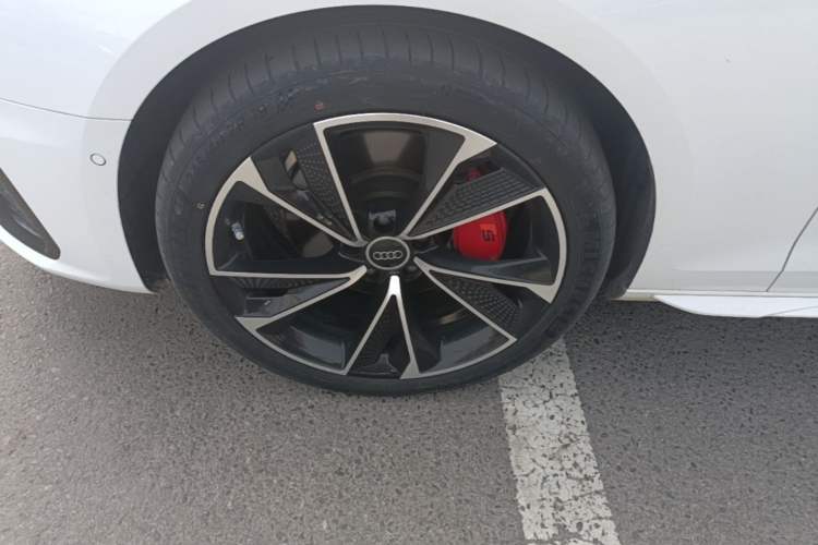 Used Audi A4L 2020 40 TFSI quattro Luxury Dynamic Model Left Front Wheel Hub