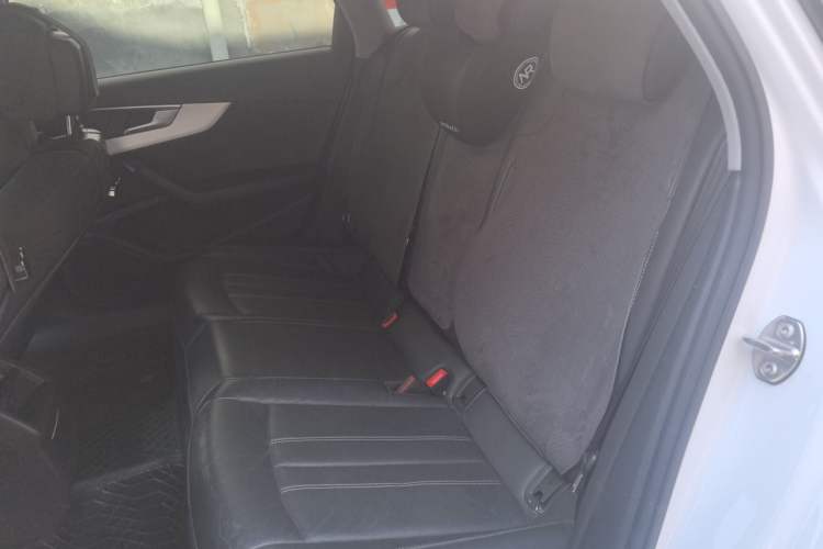 Used Audi A4L 2020 40 TFSI Fashion Dynamic Model Left Rear Seat