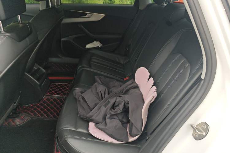 Used Audi A4L 2020 40 TFSI Fashion Dynamic Model Left Rear Seat