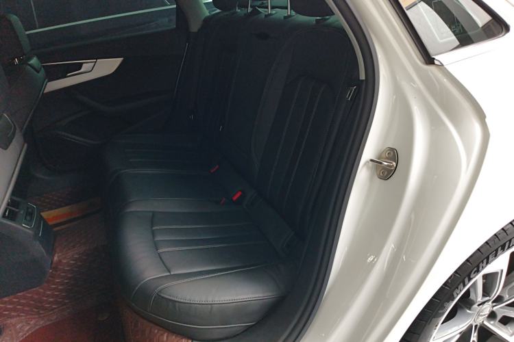 Used Audi A4L 2020 40 TFSI Fashion Dynamic Model Left Rear Seat