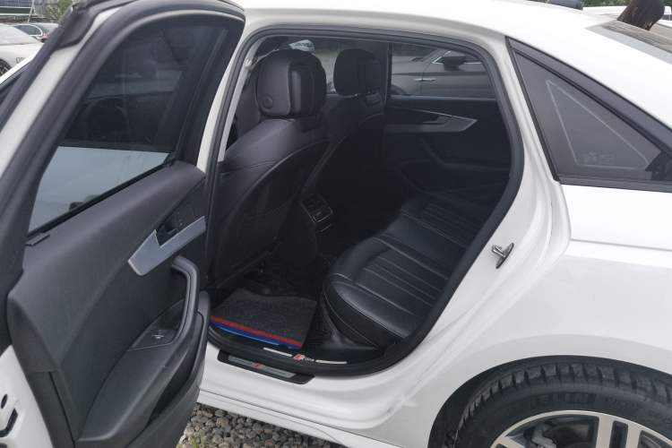 Used Audi A4L 2020 40 TFSI Luxury Dynamic Model Left Rear Seat