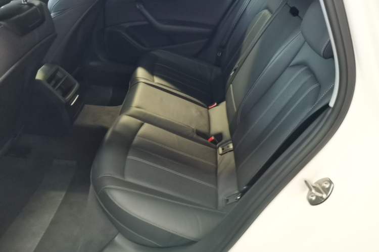 Used Audi A4L 2020 40 TFSI Fashion Dynamic Model Left Rear Seat