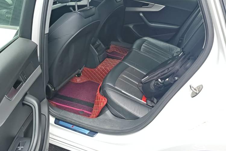 Used Audi A4L 2020 40 TFSI Fashion Dynamic Model Left Rear Seat