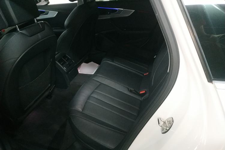 Used Audi A4L 2020 40 TFSI quattro Luxury Dynamic Model Left Rear Seat