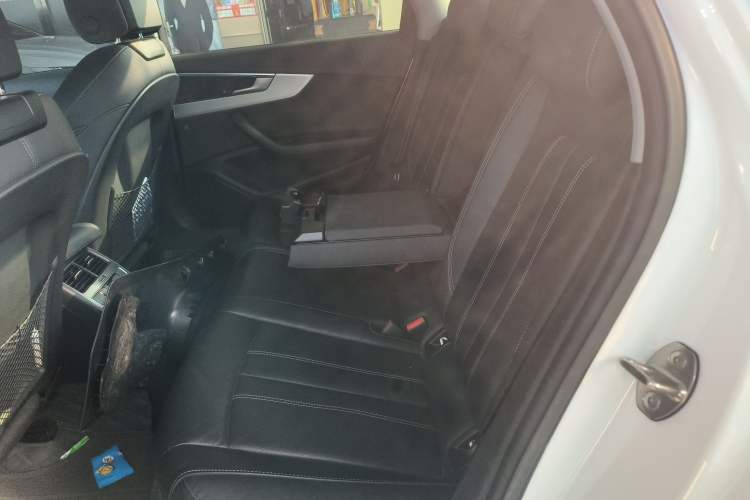 Used Audi A4L 2020 40 TFSI Fashion Dynamic Model Left Rear Seat