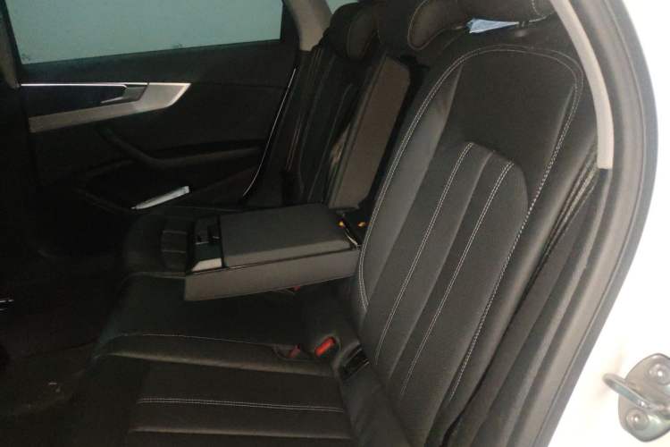 Used Audi A4L 2020 40 TFSI Luxury Dynamic Model Left Rear Seat