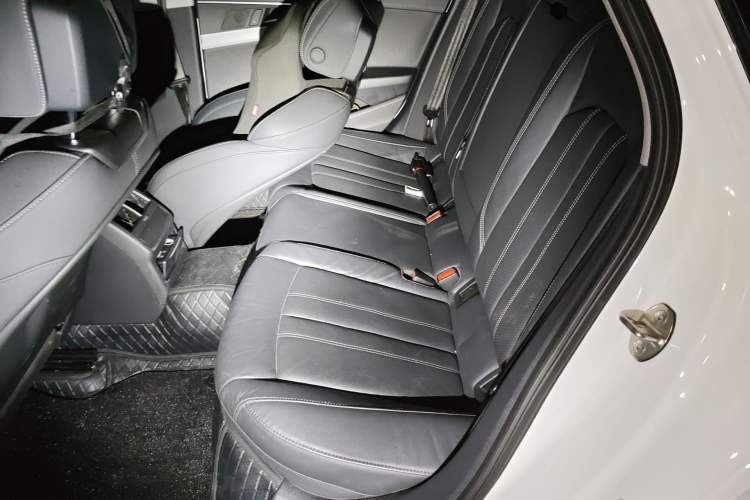 Used Audi A4L 2020 40 TFSI Fashion Dynamic Model Left Rear Seat
