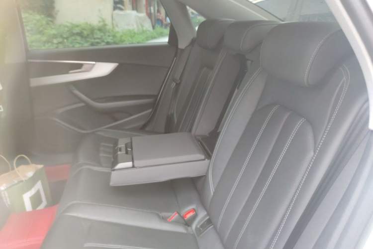 Used Audi A4L 2020 40 TFSI Luxury Dynamic Model Left Rear Seat