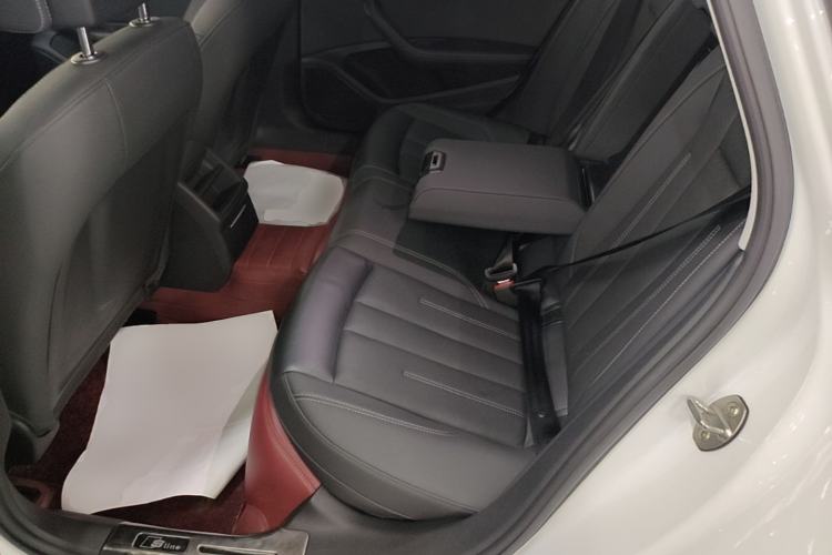 Used Audi A4L 2020 40 TFSI Fashionable and Elegant Model Left Rear Seat