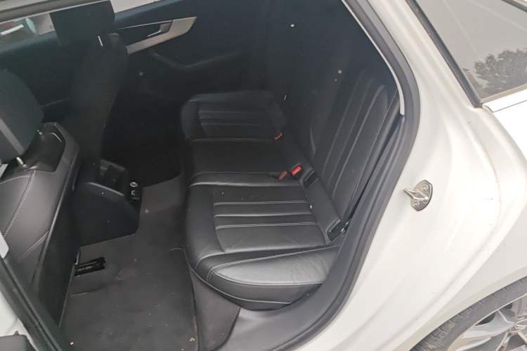 Used Audi A4L 2020 40 TFSI Fashion Dynamic Model Left Rear Seat