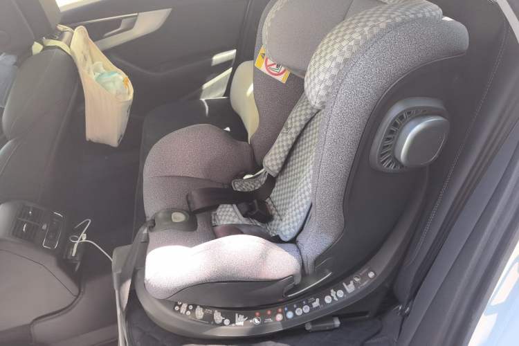 Used Audi A4L 2020 40 TFSI Luxury Dynamic Model Left Rear Seat