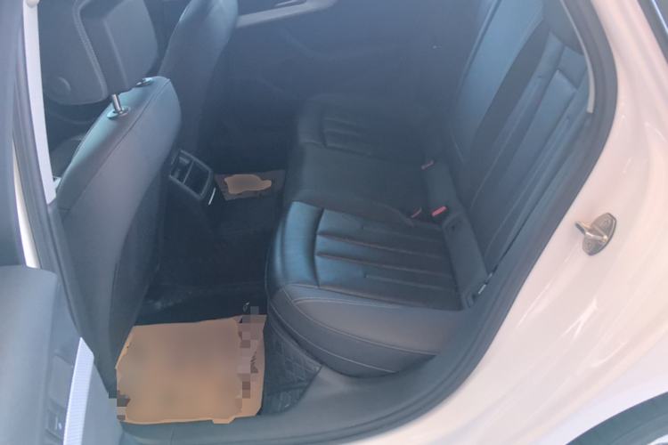 Used Audi A4L 2020 40 TFSI Fashionable and Elegant Model Left Rear Seat