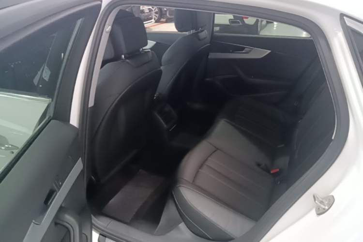 Used Audi A4L 2020 40 TFSI Fashion Dynamic Model Left Rear Seat