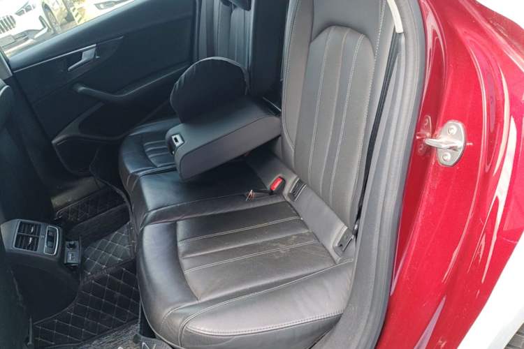 Used Audi A4L 2020 40 TFSI Fashion Dynamic Model Left Rear Seat