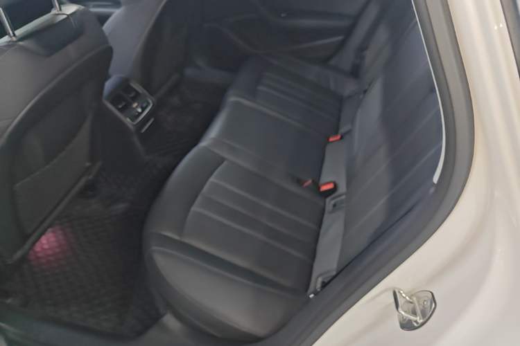 Used Audi A4L 2020 40 TFSI Luxury Dynamic Model Left Rear Seat