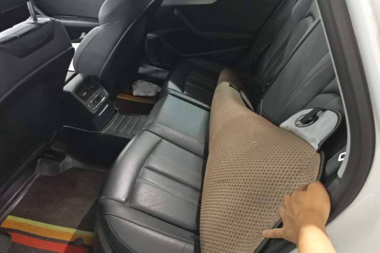 Used Audi A4L 2020 40 TFSI Luxury Dynamic Model Left Rear Seat