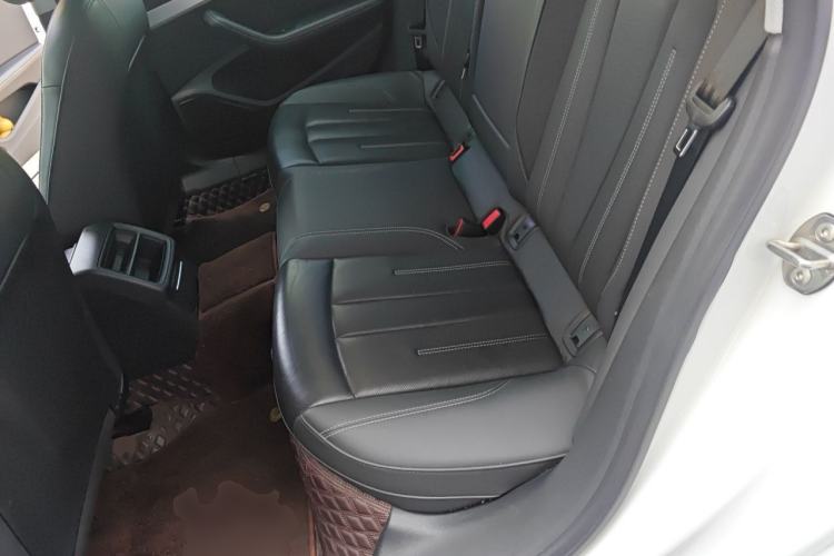 Used Audi A4L 2020 40 TFSI Fashionable and Elegant Model Left Rear Seat