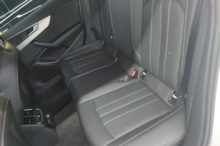 Used Audi A4L 2020 40 TFSI Fashion Dynamic Model Left Rear Seat