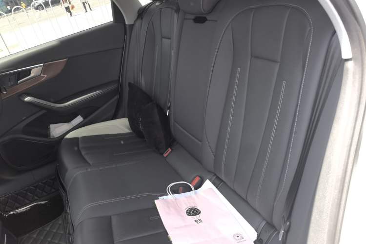 Used Audi A4L 2020 40 TFSI Luxury Prestige Edition Left Rear Seat