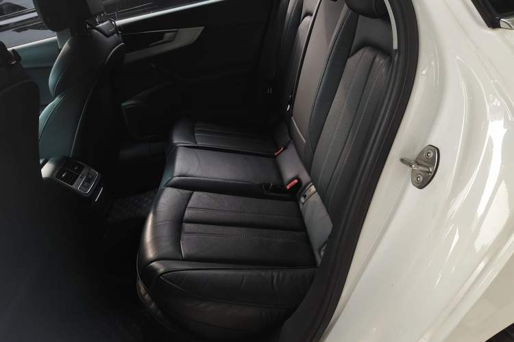 Used Audi A4L 2020 40 TFSI Fashion Dynamic Model Left Rear Seat