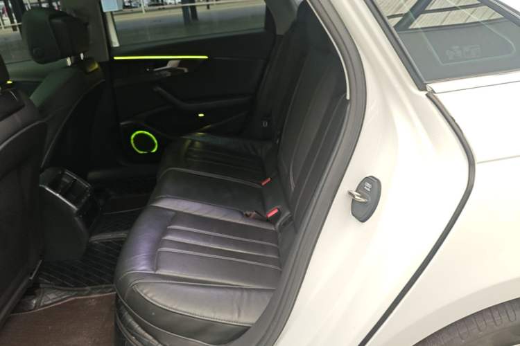 Used Audi A4L 2020 40 TFSI Fashion Dynamic Model Left Rear Seat