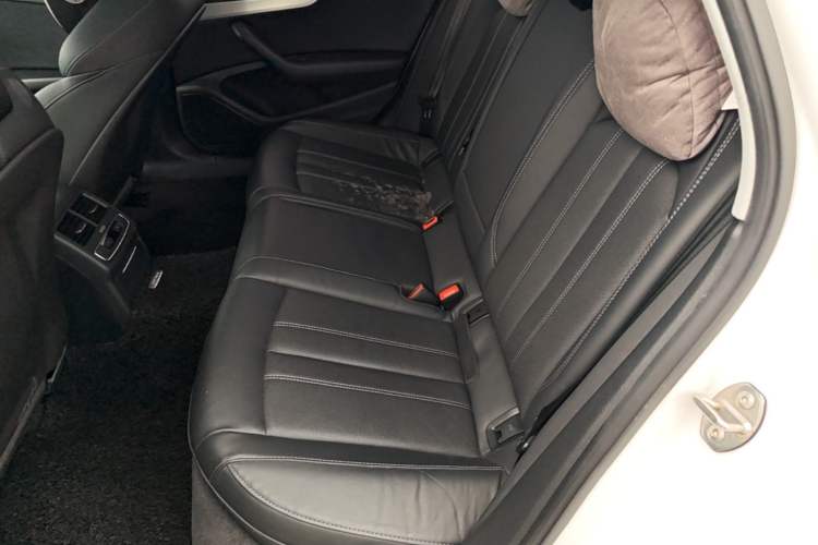 Used Audi A4L 2020 40 TFSI Fashion Dynamic Model Left Rear Seat