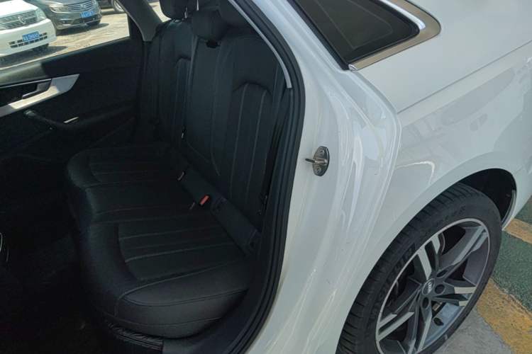 Used Audi A4L 2020 40 TFSI Fashion Dynamic Model Left Rear Seat
