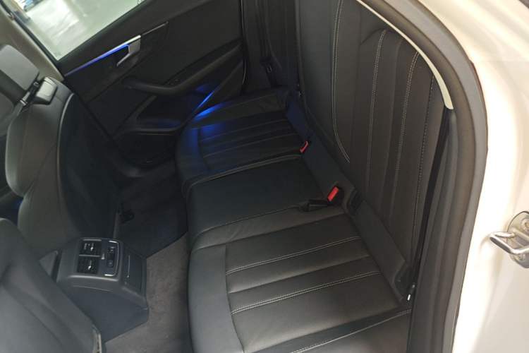 Used Audi A4L 2020 40 TFSI Fashion Dynamic Model Left Rear Seat