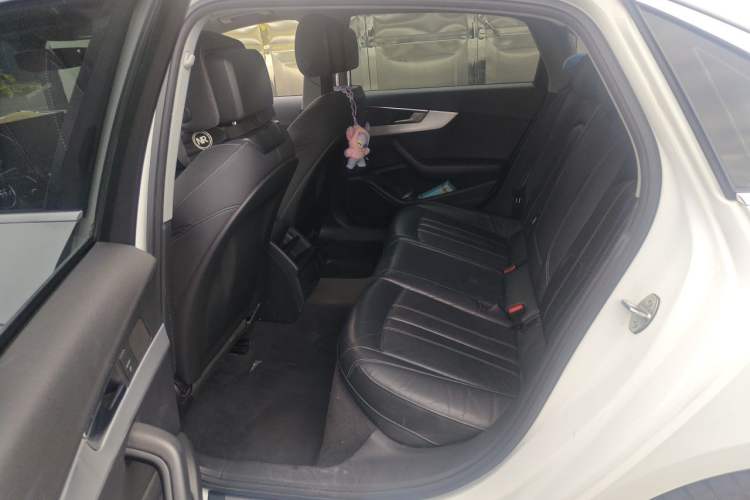 Used Audi A4L 2020 40 TFSI Fashion Dynamic Model Left Rear Seat