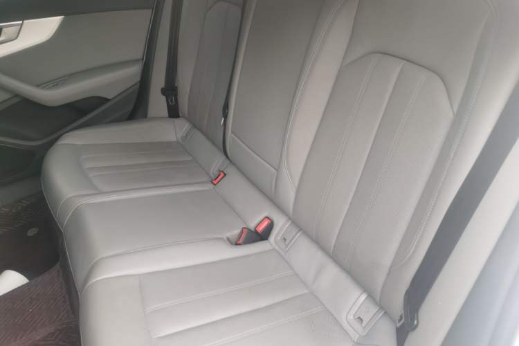 Used Audi A4L 2020 40 TFSI Luxury Dynamic Model Left Rear Seat