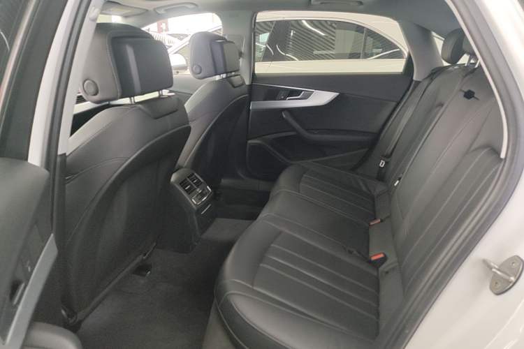 Used Audi A4L 2020 40 TFSI Fashion Dynamic Model Left Rear Seat