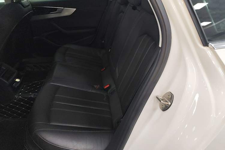 Used Audi A4L 2020 40 TFSI Fashion Dynamic Model Left Rear Seat