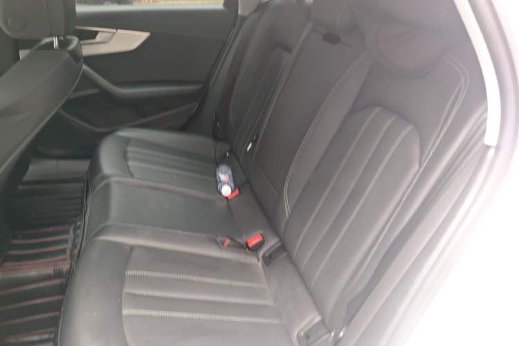 Used Audi A4L 2020 40 TFSI Fashion Dynamic Model Left Rear Seat