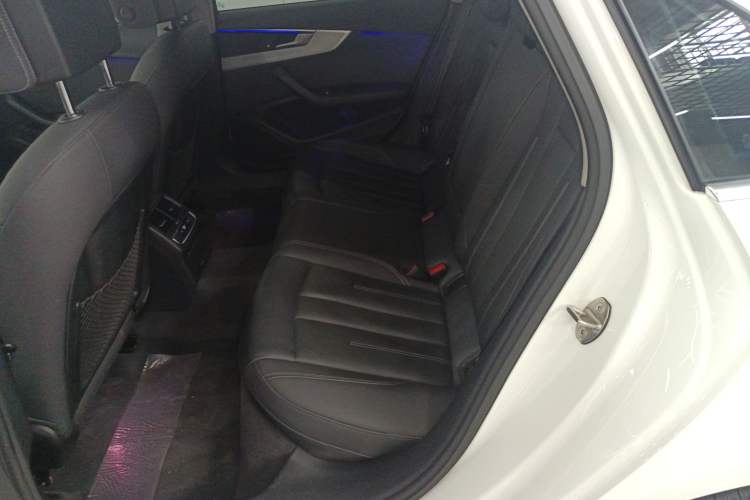 Used Audi A4L 2020 40 TFSI Luxury Dynamic Model Left Rear Seat